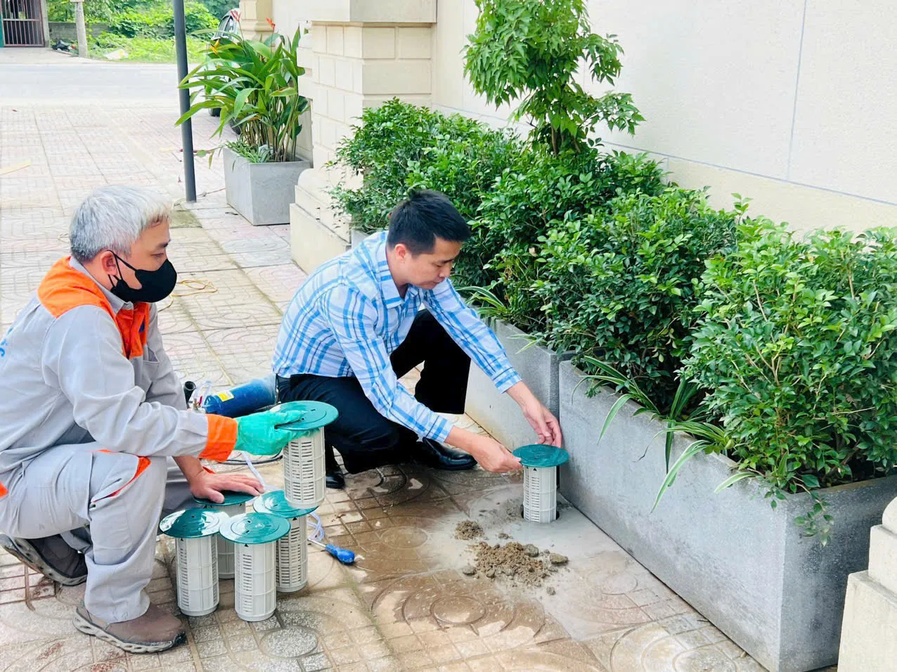Chôn trạm diệt mối IG chìm dưới đất